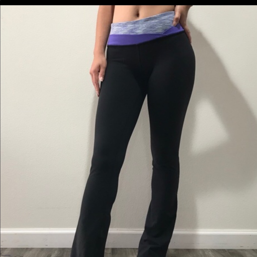 IVIVVA black reversible flare leggings! size 10